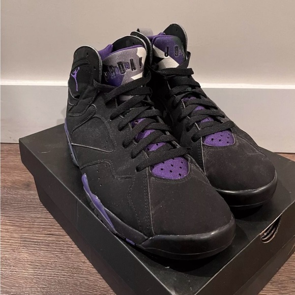 Jordans - Picture 6 of 6